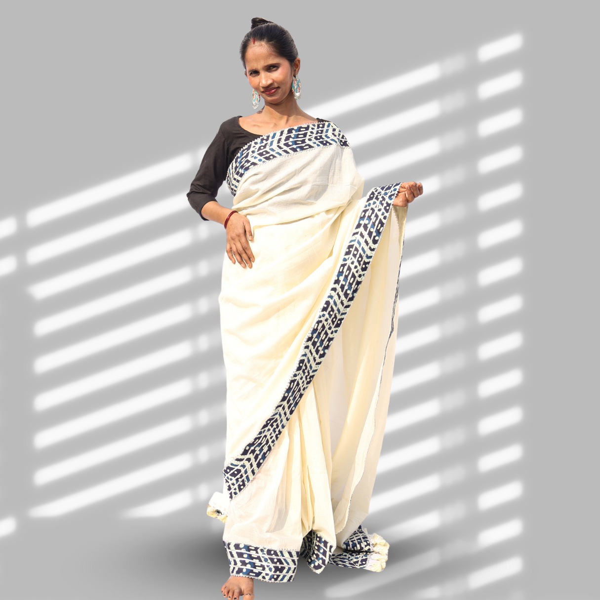Off-White Gotapatti Border Handcrafted Saree