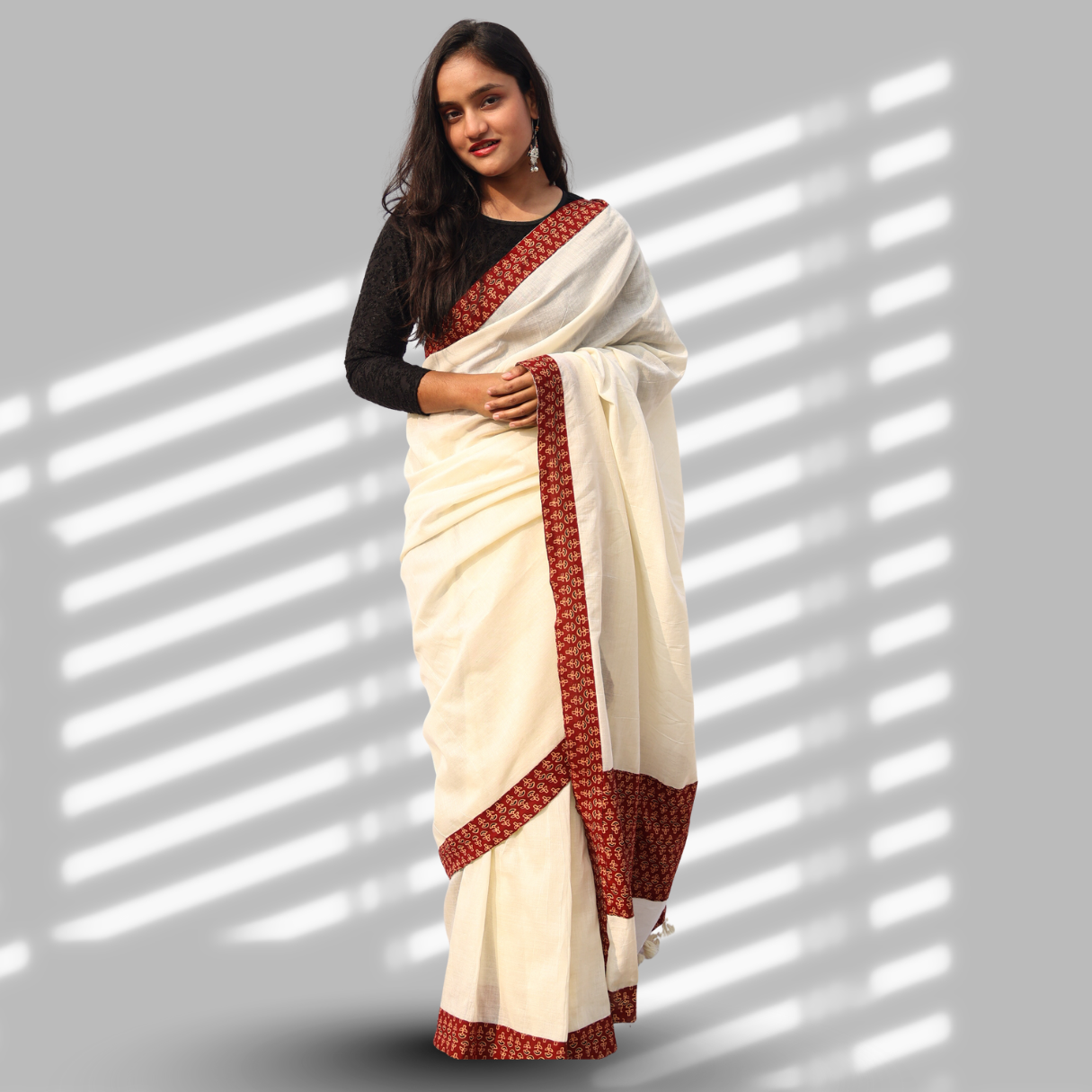 Mrid Off-White Patch Saree